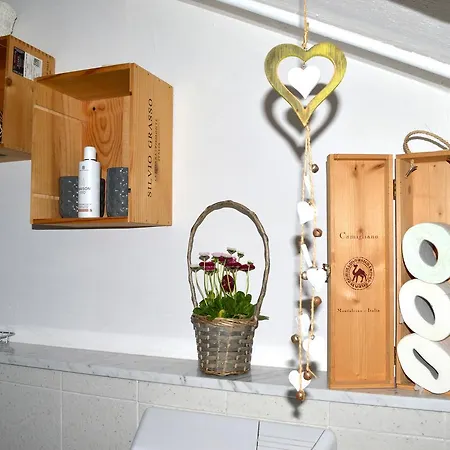 Il Nottetempo アパート アルバ