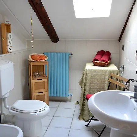 Il Nottetempo Alba (Piedmont)